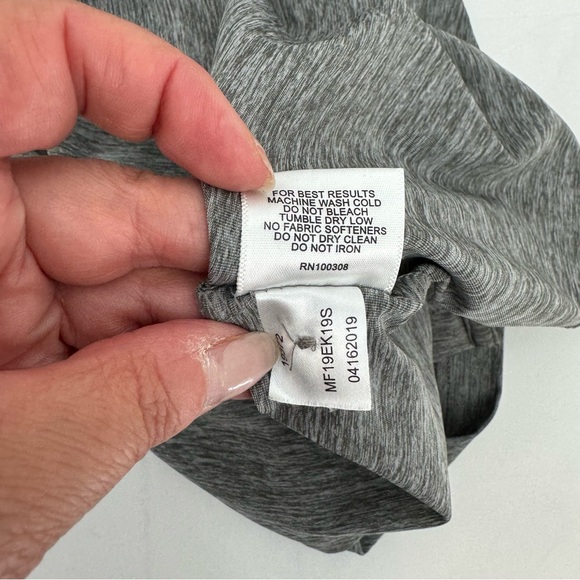 Peter Millar Summer Comfort Polo Shirt Men’s L Gray  Golf - Picture 6 of 7